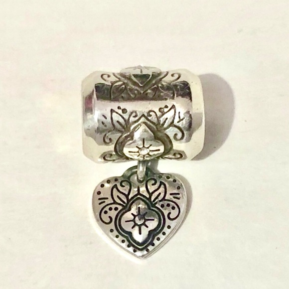 Brighton Jewelry - 🆕 Brighton Abella bead Wide with dangling heart XOXO engraved on back Retired